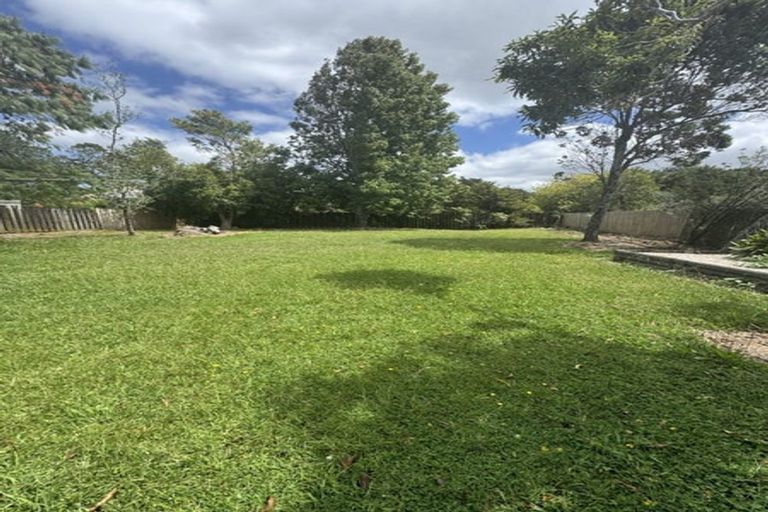 Photo of property in 92 Borich Road, Sunnyvale, Auckland, 0612