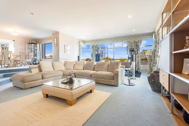 Photo of property in 83 Onetaunga Road, Chatswood, Auckland, 0626