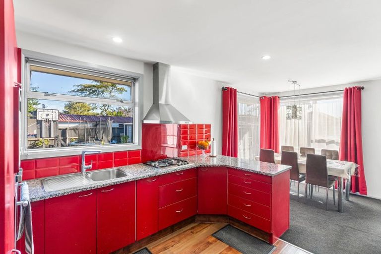 Photo of property in 13 Fairmont Place, Hornby, Christchurch, 8042