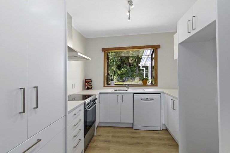 Photo of property in 710 Main Road North, Te Marua, Upper Hutt, 5018