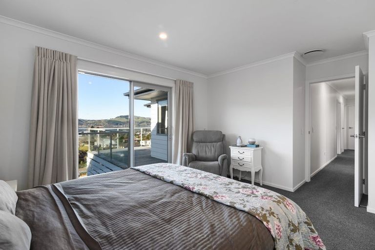 Photo of property in 17 Glendermid Close, Sawyers Bay, Port Chalmers, 9023