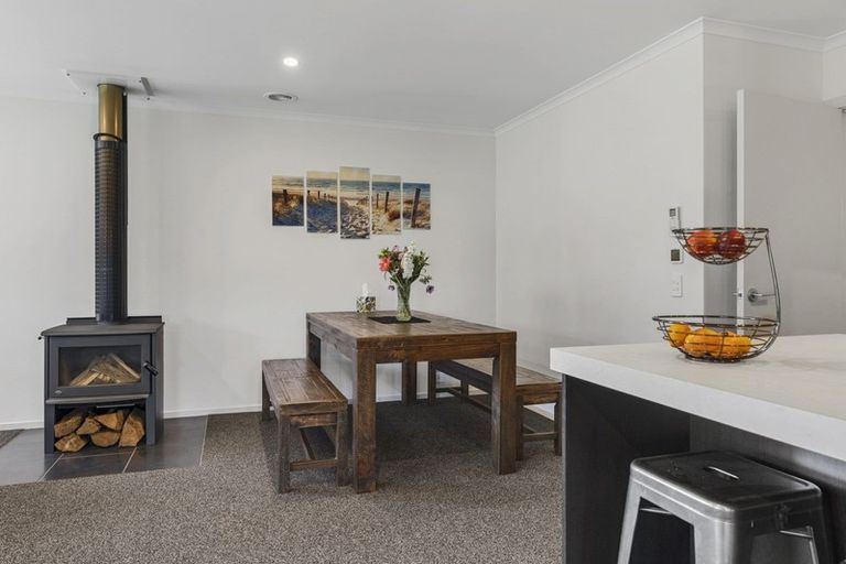 Photo of property in 16 Magnetic Place, Cromwell, 9310