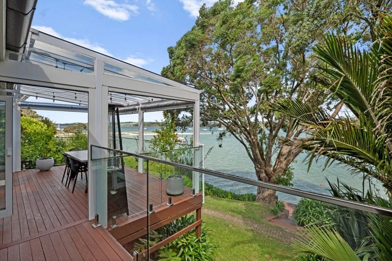 Photo of property in 59 Pohutukawa Avenue, Shelly Park, Auckland, 2014