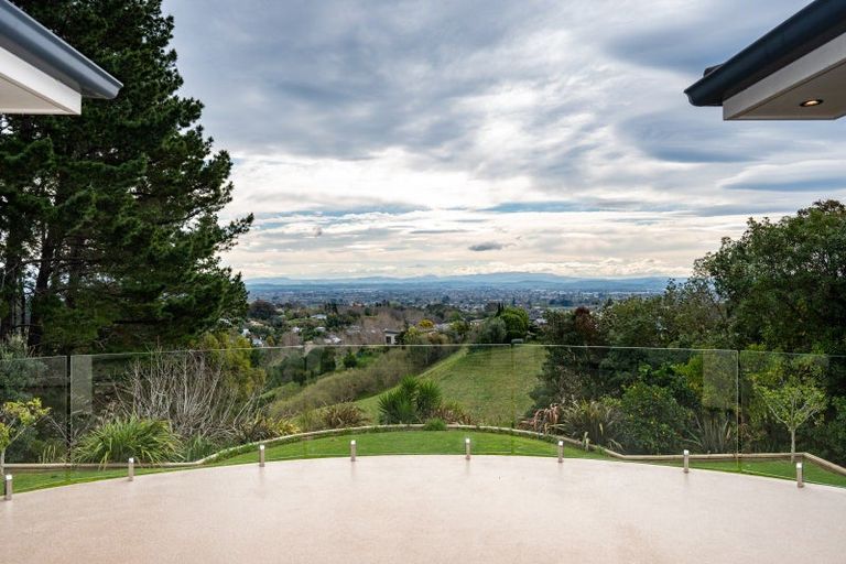 Photo of property in 6 Hikanui Place, Havelock North, 4130