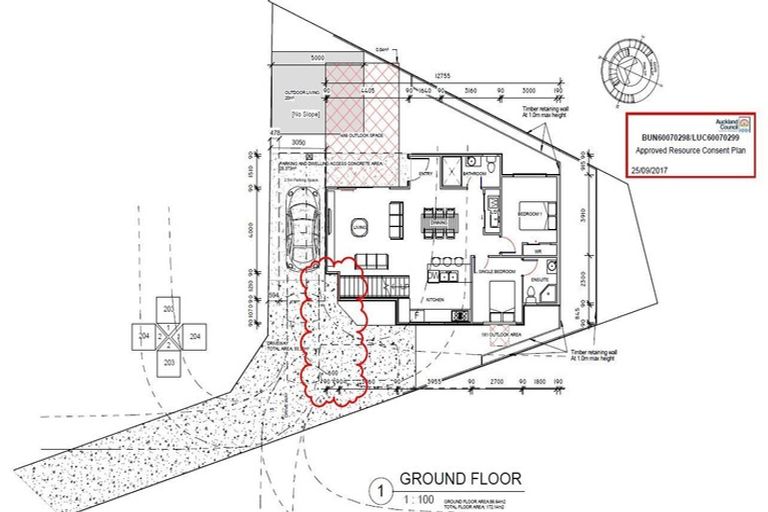 Photo of property in 13 Santiago Crescent, Unsworth Heights, Auckland, 0632