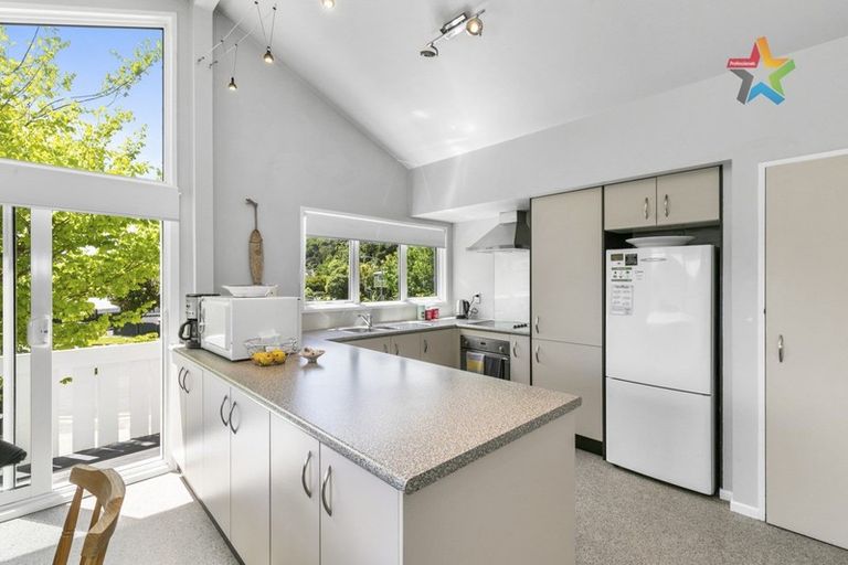 Photo of property in 24 Mawson Street, Waiwhetu, Lower Hutt, 5010