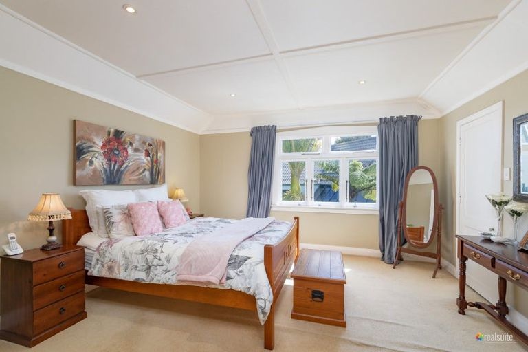 Photo of property in 7 Hinau Street, Woburn, Lower Hutt, 5010