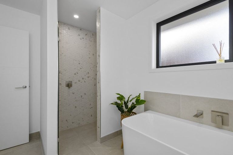 Photo of property in 13 Kelburn Place, Tinwald, Ashburton, 7700