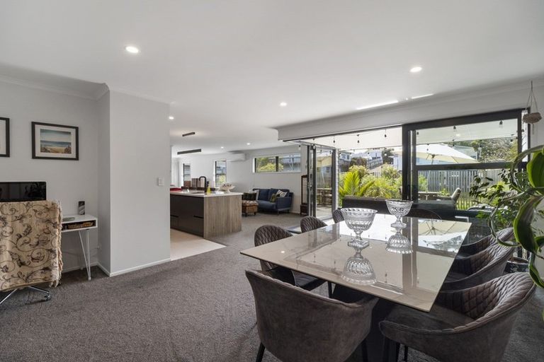 Photo of property in 5 Mackillop Way, Brooklands, New Plymouth, 4310
