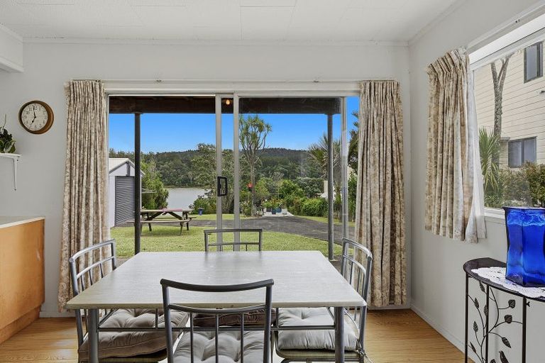 Photo of property in 13 Okura River Road, Okura, Albany, 0792