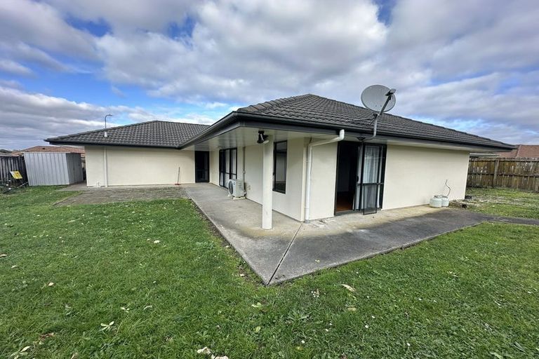 Photo of property in 5 Ian Jones Court, Flat Bush, Auckland, 2019