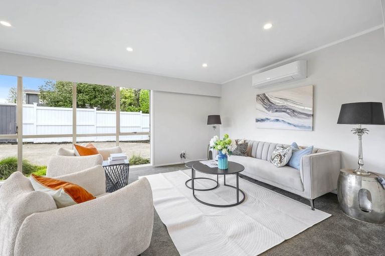 Photo of property in 34 Beechdale Crescent, Pakuranga Heights, Auckland, 2010