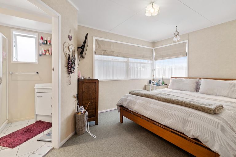 Photo of property in 3 Browning Crescent, Owhata, Rotorua, 3010