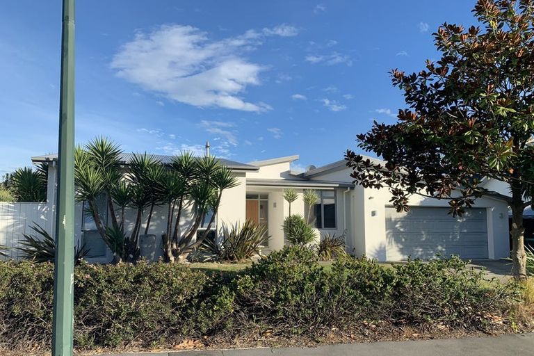 Photo of property in 66 Lamorna Road, Parklands, Christchurch, 8083