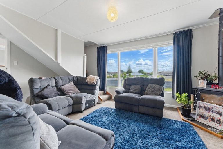 Photo of property in 28 Miro Street, Castlecliff, Whanganui, 4501