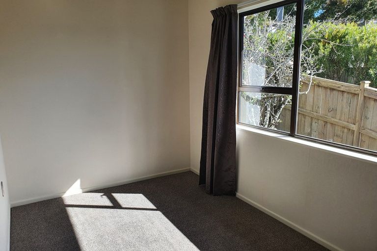 Photo of property in 21 Hillcrest Road, Hatfields Beach, Orewa, 0931