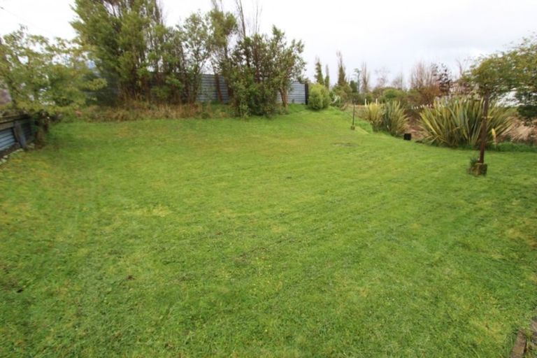 Photo of property in 35 Tararua Street, Pahiatua, 4910