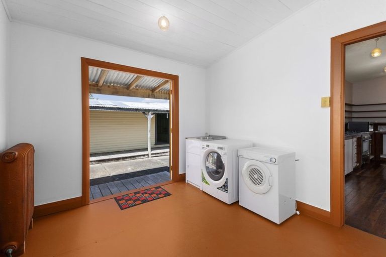 Photo of property in 36 Atutahi Street, Tokaanu, Turangi, 3381