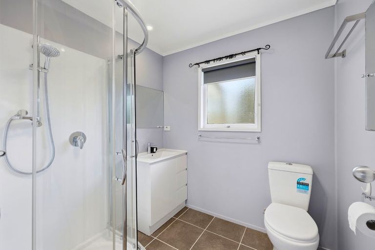 Photo of property in 1/646 Pakuranga Road, Howick, Auckland, 2010