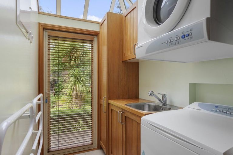 Photo of property in 32 Wai-iti Terrace, Burnside, Christchurch, 8052