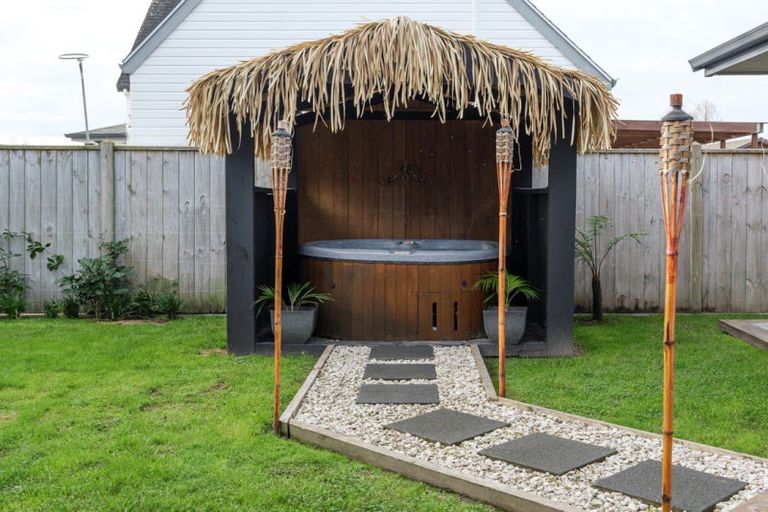 Photo of property in 8 Woodfield Place, Parkvale, Hastings, 4122