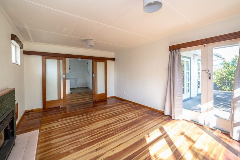 Photo of property in 79 Victoria Street, Carterton, 5713