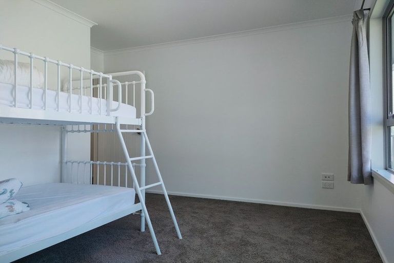 Photo of property in 1 Hector Close, Kingston, Athol, 9793