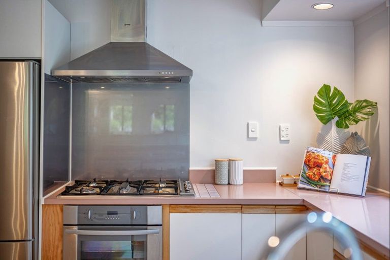 Photo of property in 71 Aberfeldy Avenue, Highland Park, Auckland, 2010