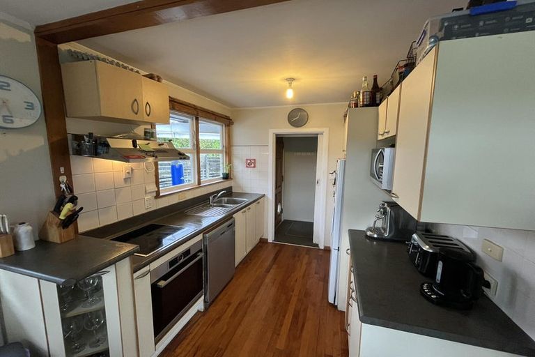 Photo of property in 34 Mark Avenue, Paparangi, Wellington, 6037