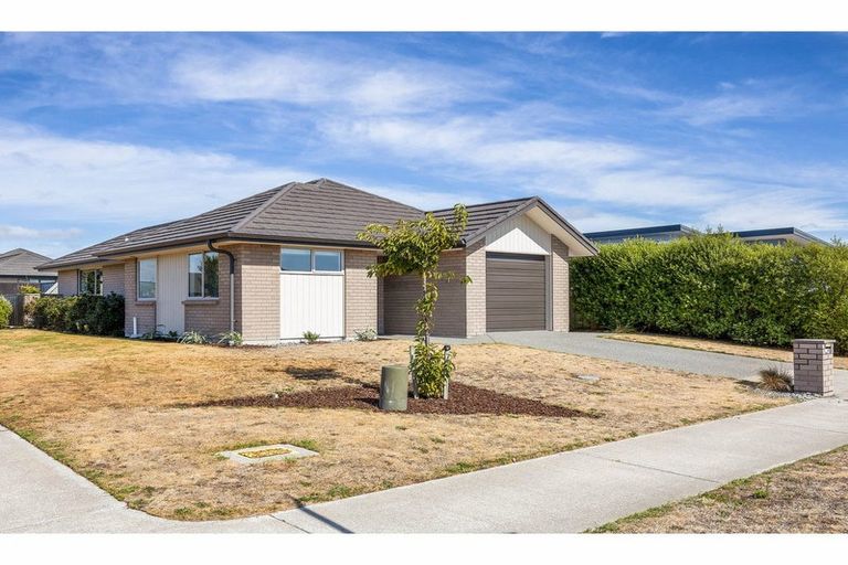 Photo of property in 17 Pakohe Street, Pegasus, 7612