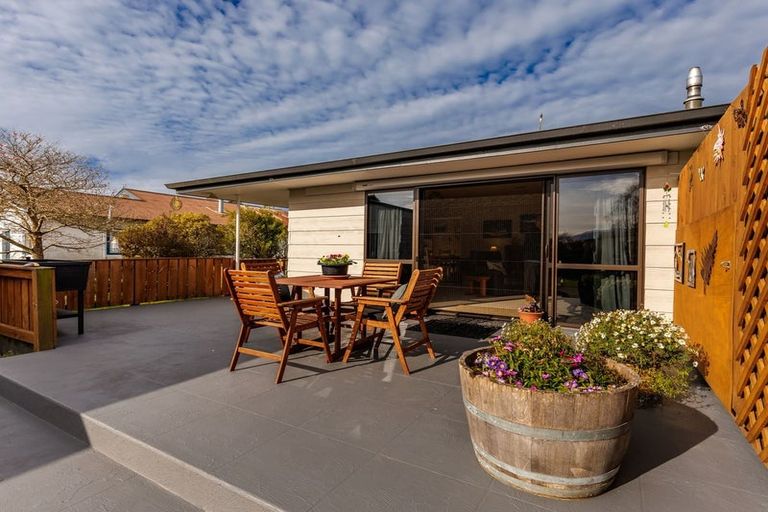 Photo of property in 20 Hughes Street, Waimate, 7924