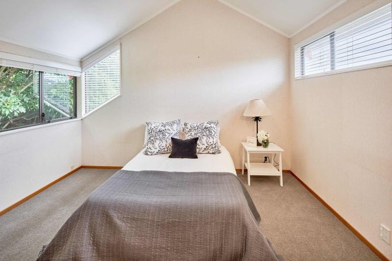 Photo of property in 123 Oriel Avenue, Tawa, Wellington, 5028