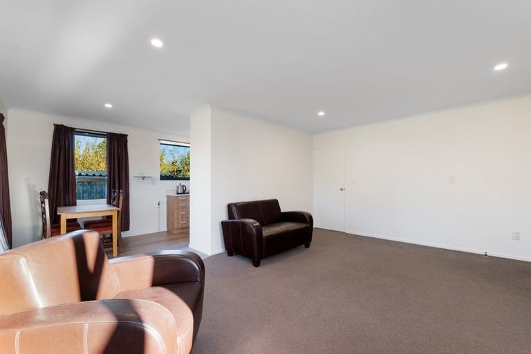 Photo of property in 1/72 Sullivan Avenue, Woolston, Christchurch, 8023
