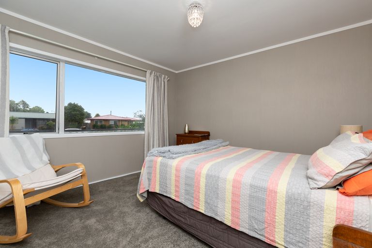 Photo of property in 16 Pandora Place, Welcome Bay, Tauranga, 3112