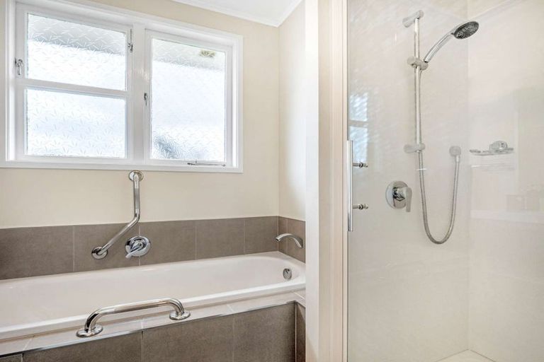 Photo of property in 40 Roger Street, Pukehangi, Rotorua, 3015