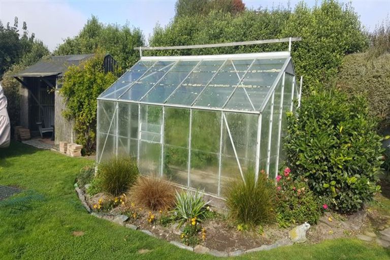 Photo of property in 11 Holmes Street, Waimate, 7924