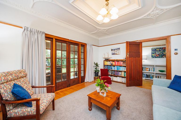 Photo of property in 67 Rangitane Street, Palmerston North, 4414