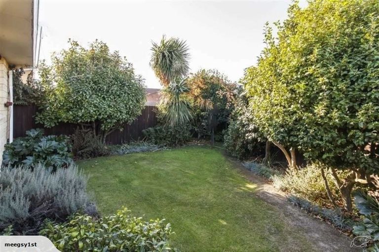 Photo of property in 1/6a Chipping Lane, Redwood, Christchurch, 8051