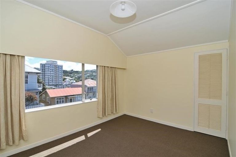 Photo of property in 43 Thompson Street, Mount Cook, Wellington, 6011