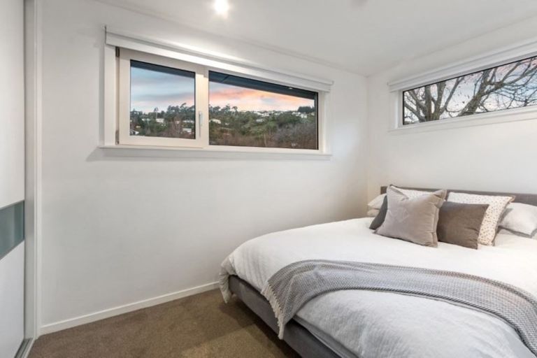 Photo of property in 2/24c Bowenvale Avenue, Cashmere, Christchurch, 8022