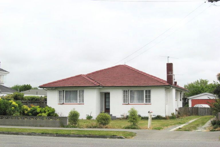 Photo of property in 5 Nortons Road, Avonhead, Christchurch, 8042