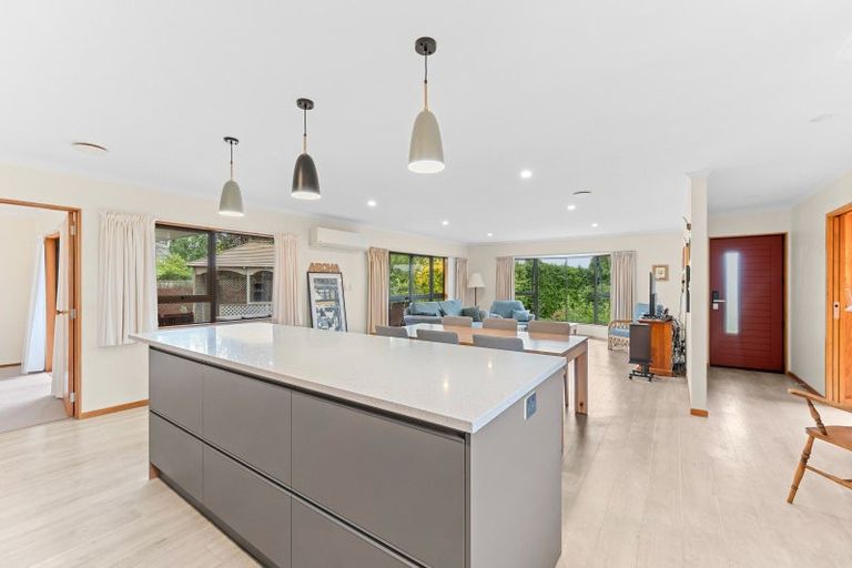 Photo of property in 59 Karina Road, Merrilands, New Plymouth, 4312