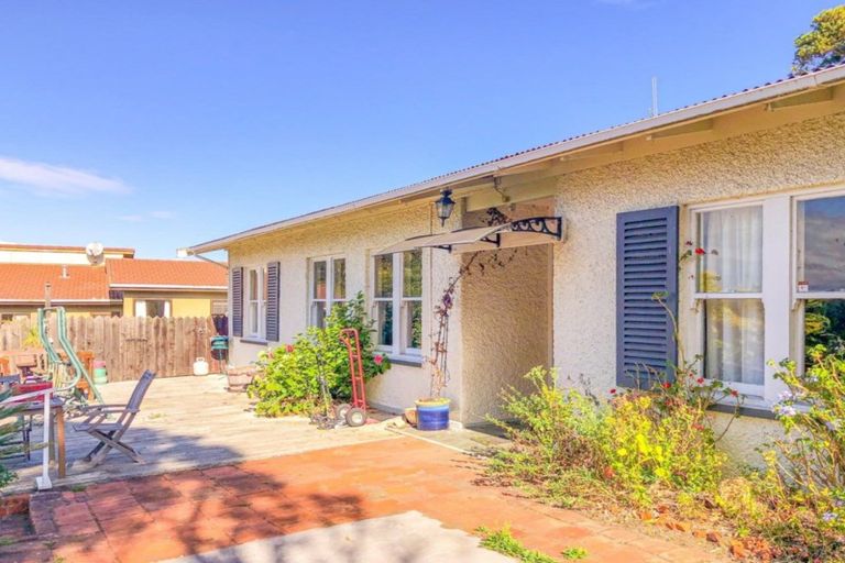 Photo of property in 115 Great North Road, Saint Johns Hill, Whanganui, 4501