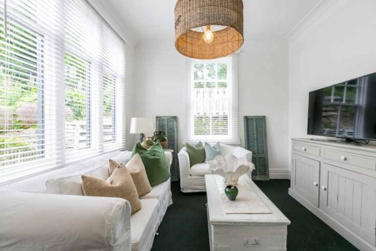 Photo of property in 159 Carlyle Street, Napier South, Napier, 4110