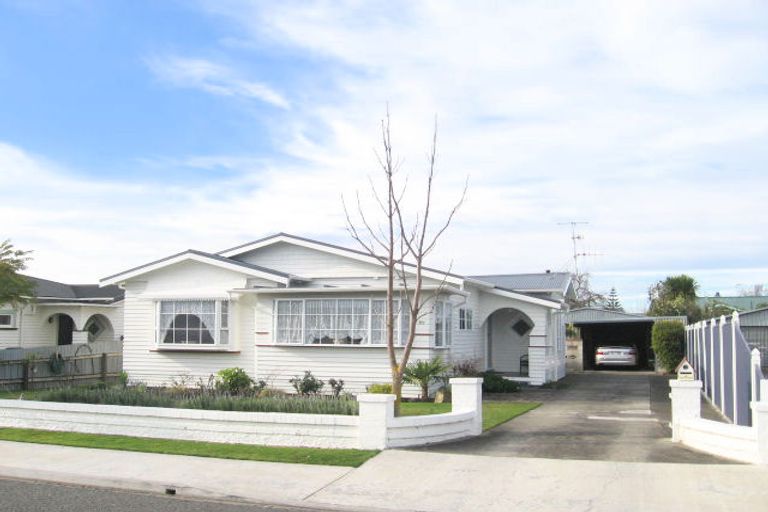 Photo of property in 911 Heathcote Avenue, Mayfair, Hastings, 4122