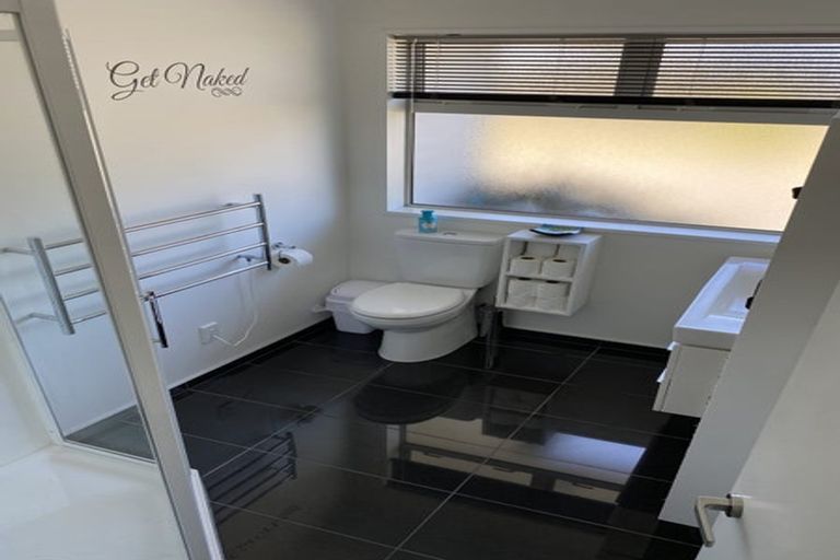 Photo of property in 48 Tahuna Street, Pegasus, 7612