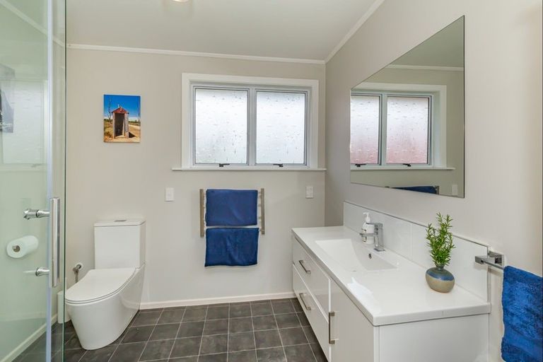 Photo of property in 174 Muhunoa Road West, Ohau, Levin, 5570