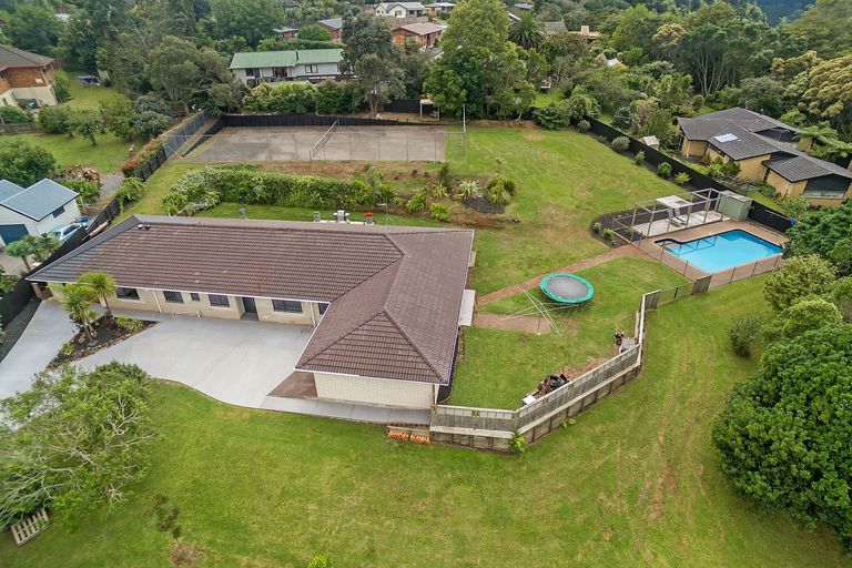 Photo of property in 15 Redmount Place, Red Hill, Papakura, 2110