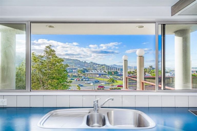 Photo of property in 10a Seaview Road, Whangarei, 0110