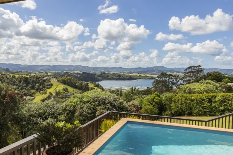 Photo of property in 9 Kotare Place, Sandspit, Warkworth, 0982